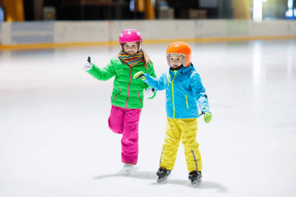 Children skating (236417407)_Small.png